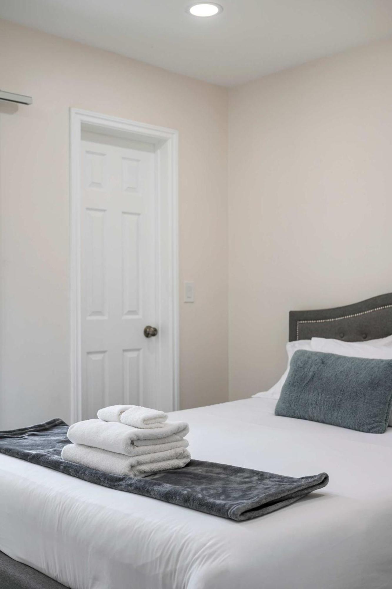 New Renovated 2B2B Apt Self Checkin Free Parking 1 Pasadena Dış mekan fotoğraf
